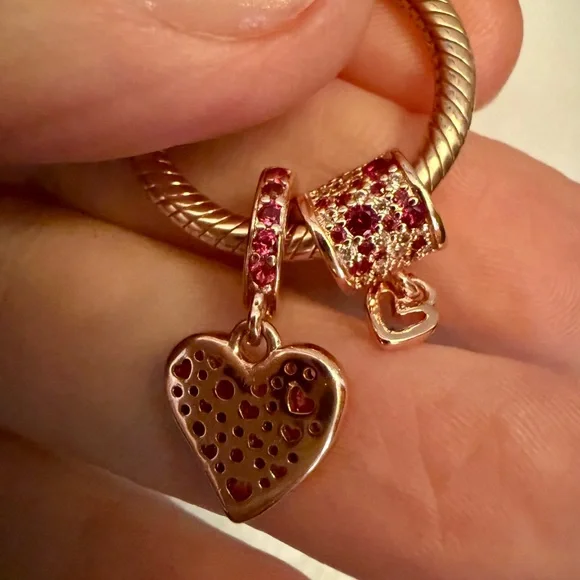 Pandora rose gold holder with charms - Picture 4 of 7